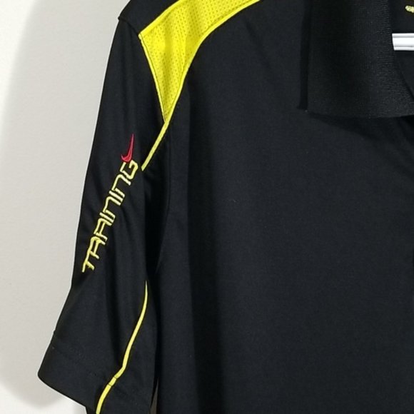 Nike Men's Polo Top Size L Sphere Dry Taining Golf Sports Swish Spell Out - Picture 2 of 6